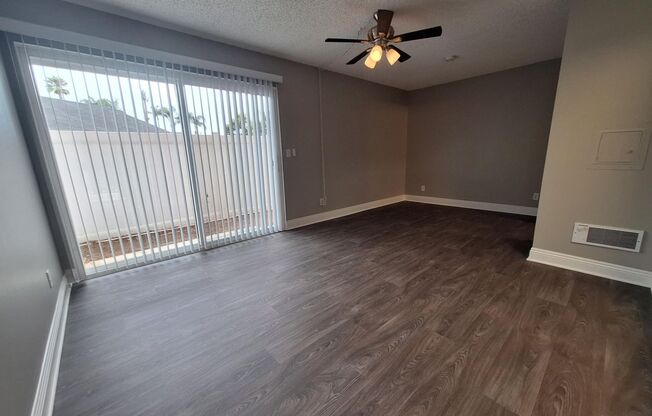 Studio, 1 bath, 425 sqft, $2,095, Unit 07