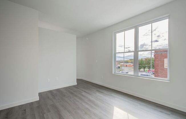 1 bed, 1 bath, 629 sqft, $1,095, Unit 301