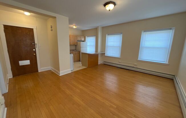 Studio, 1 bath, 650 sqft, $960, Unit 101