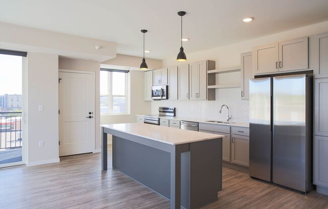 2 beds, 2 baths, 1,144 sqft, $2,650, Unit 527