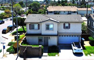 Beautiful 3bed 2.5 bath house In the heart of Escondido