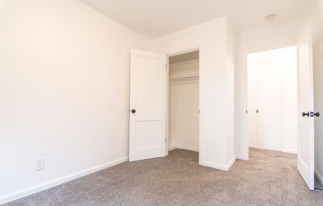 2 beds, 1 bath, 750 sqft, $1,595, Unit 13