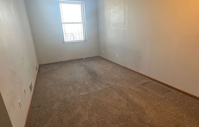*** North Hills Apartments for rent * Pet Friendly * Central A/C * Spacious * Available Now ***