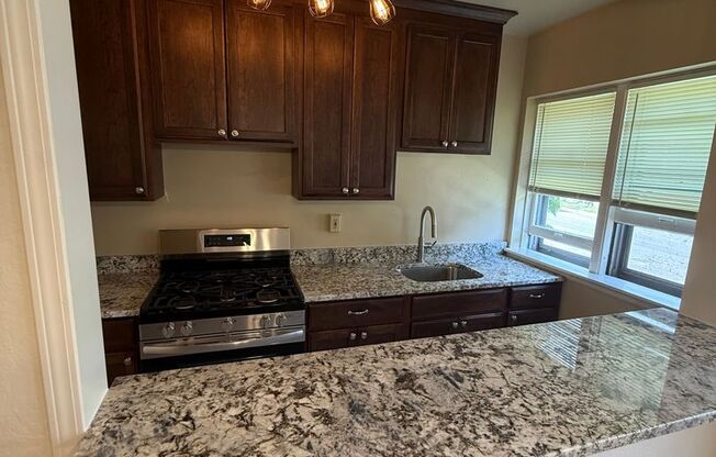 2 beds, 1 bath, 753 sqft, $1,409, Unit 208