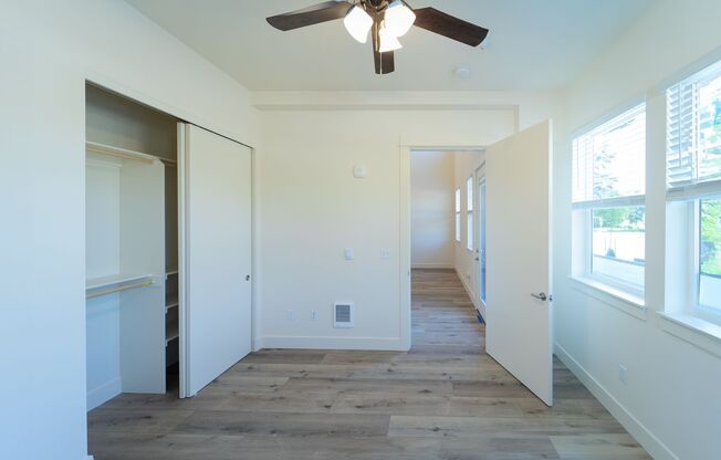 3 beds, 2 baths, 1,016 sqft, $2,299, Unit 1101