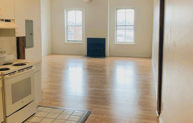 Studio, 1 bath, 500 sqft, $1,150, Unit 408