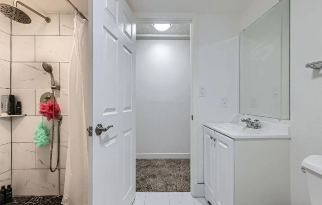 10895 FAIRFAX WAY