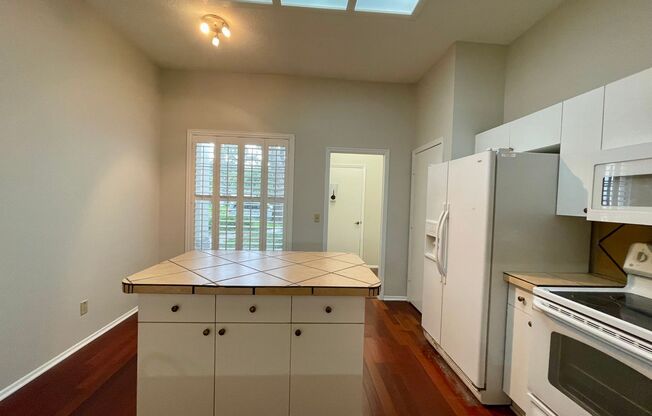 3 Bedroom 2 Bath Home in Pebble Creek Community!