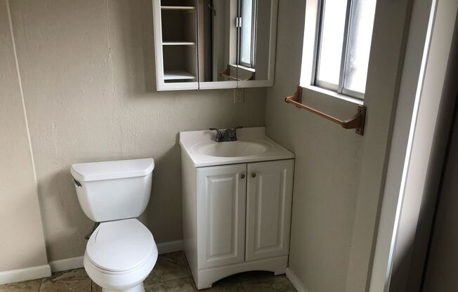 Studio, 1 bath, 400 sqft, $1,399