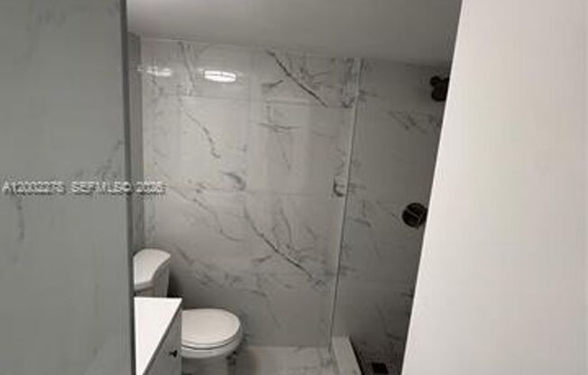 2 beds, 2 baths, 1,040 sqft, $3,600, Unit 5700 Collins Ave # 15H
