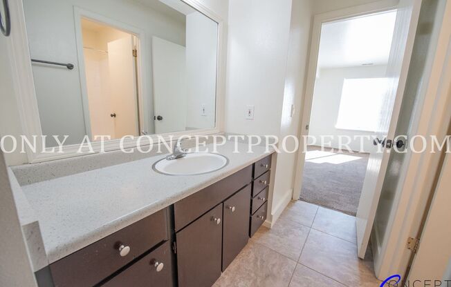 2 beds, 1 bath, 830 sqft, $1,399, Unit 7108 02