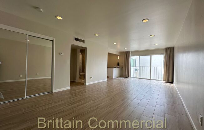 Studio, 1 bath, 608 sqft, $1,650, Unit 305