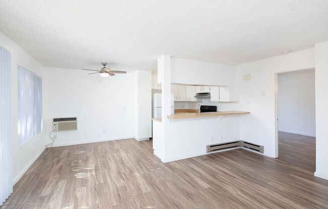 1 bed, 1 bath, 795 sqft, $1,745, Unit 25