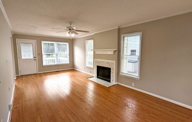 4940 Harbour Towne