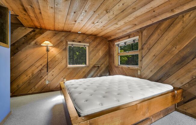 4 beds, 2 baths, , $3,850