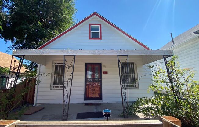 Recently Renovated 2 Bed 1.5 Bath Single Family Home Close to Everything!