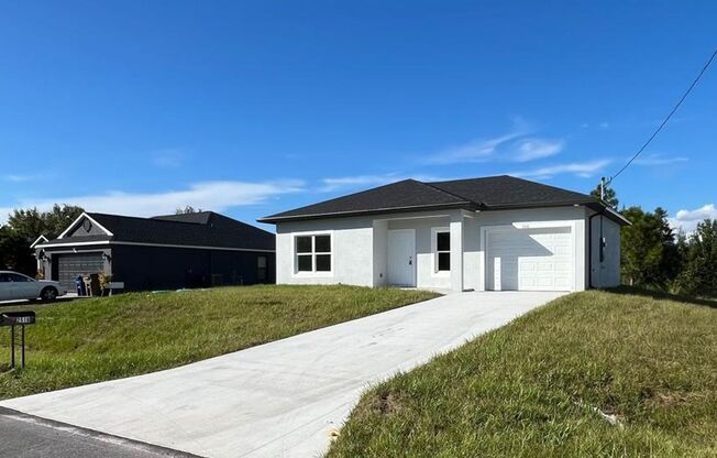 BRAND NEW 2/2/1- SW LEHIGH ACRES