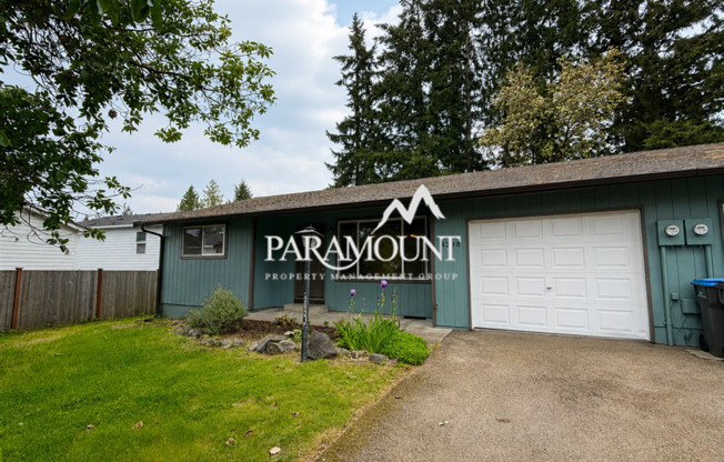 (Application Pending)Charming 2-Bedroom Duplex with Garage!