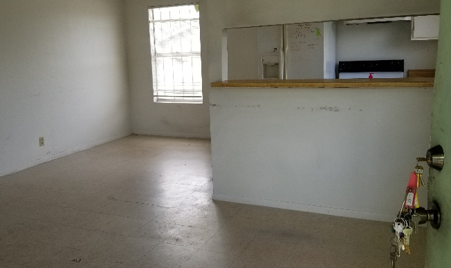 4214 WOODMANOR