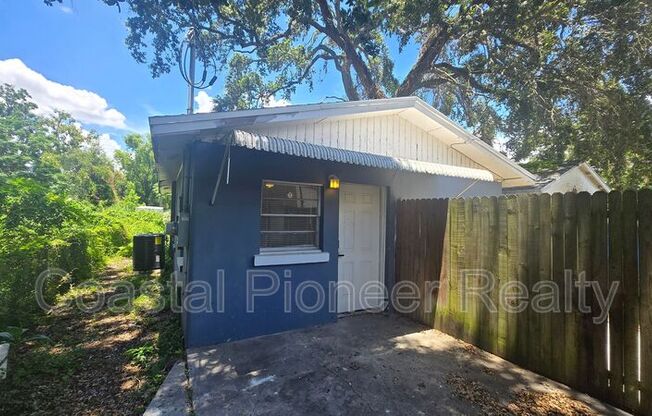 1308 E 28 AVE