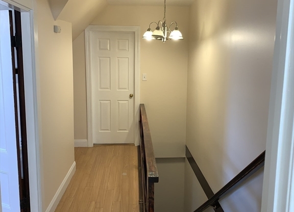 5 beds, 2.5 baths, 2,500 sqft, $4,900, Unit 1