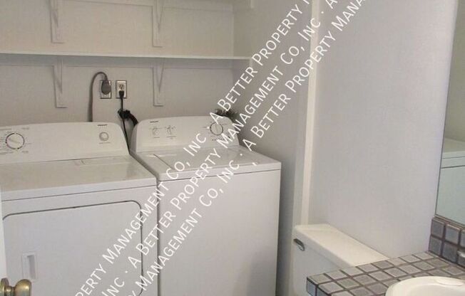 1077 Park Ave #4