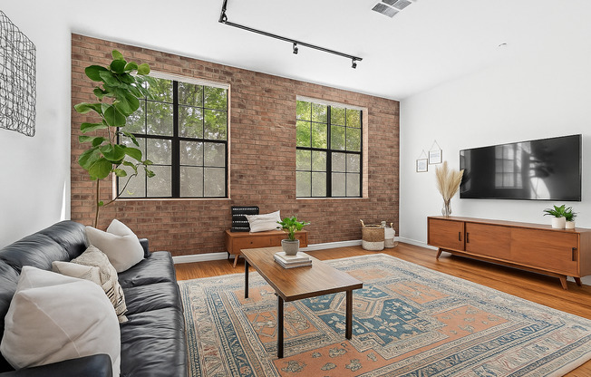 Modern Live/Work Loft In Sought After Depot Walk Community