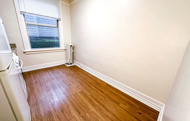 Studio, 1 bath, 180 sqft, $999