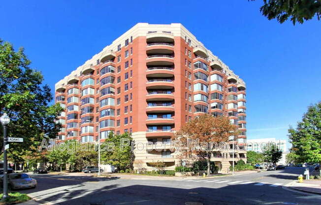 2400 Clarendon Blvd #903