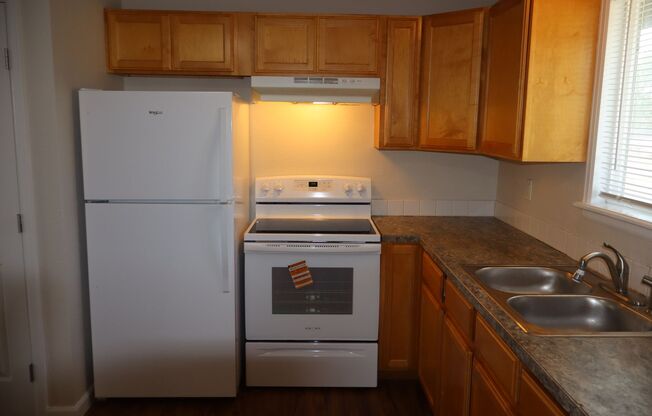 1106 W. 10th St