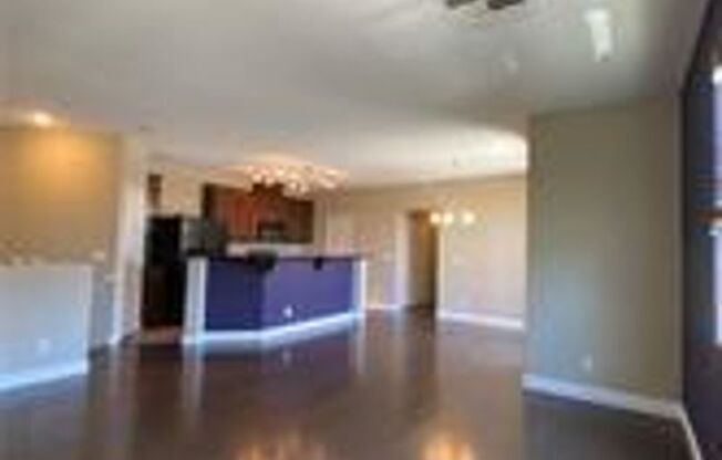 2 beds, 2 baths, $1,895, Unit 169