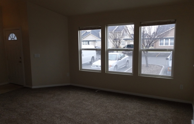 2 beds, 2 baths, 1,000 sqft, $1,400, Unit 101