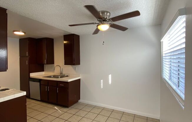 2 beds, 1.5 baths, 853 sqft, $2,695, Unit 11