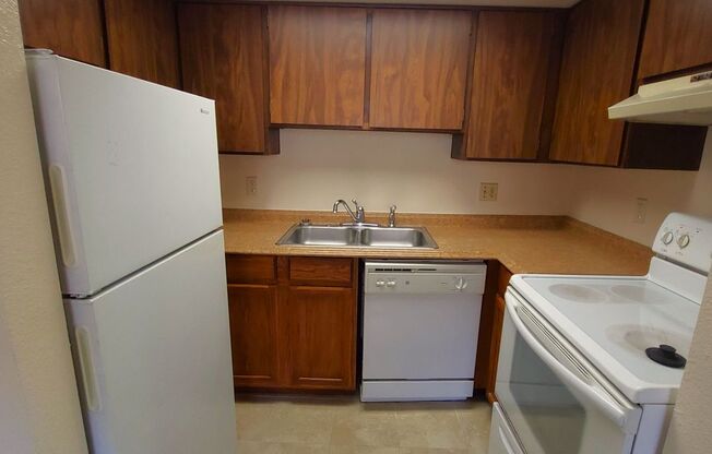 2 beds, 1 bath, $1,295, Unit # 225