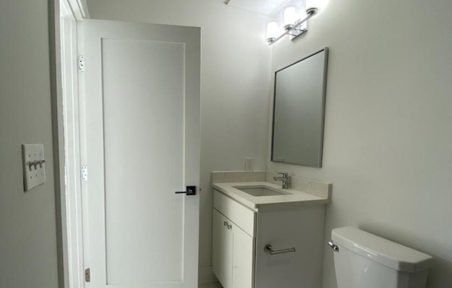 Studio, 1 bath, 414 sqft, $1,900, Unit 302