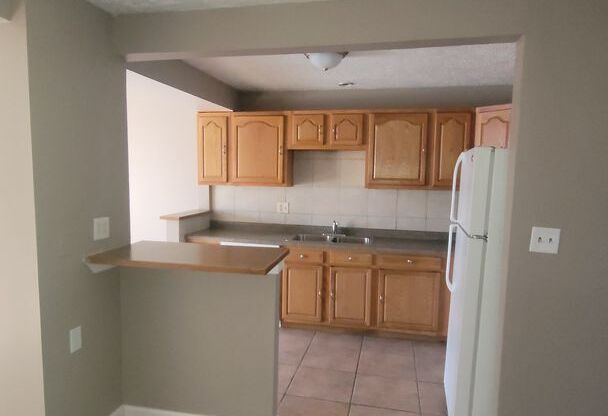 2 beds, 1 bath, $1,400, Unit 1A