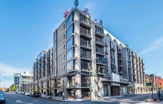 Fabulous Studio Loft at the Sought-After Streetcar Lofts in the Pearl District