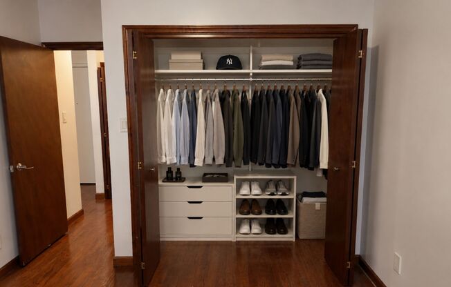577 Warren LLC