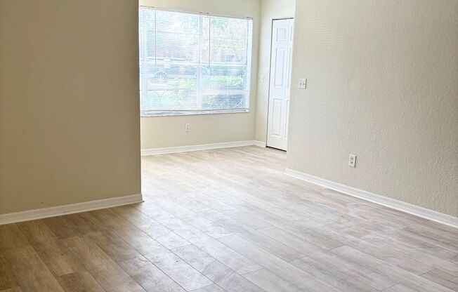 Modern comfort in Prime Orlando location – updated 1-Bedroom 1-Bath condo! -- CASH FREE DEPOSIT OPTION!!!