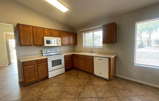 15752 W Lundberg St, Surprise