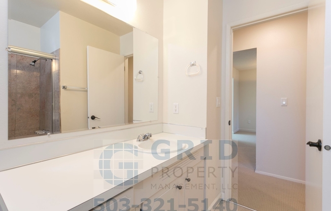 2 beds, 1 bath, 700 sqft, $2,065, Unit 2822