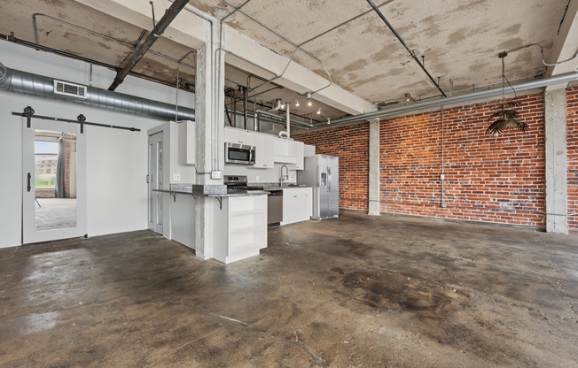 95 FORSYTH ST