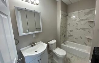 Studio, 1 bath, $1,195, Unit 201 Appleton St. 1B