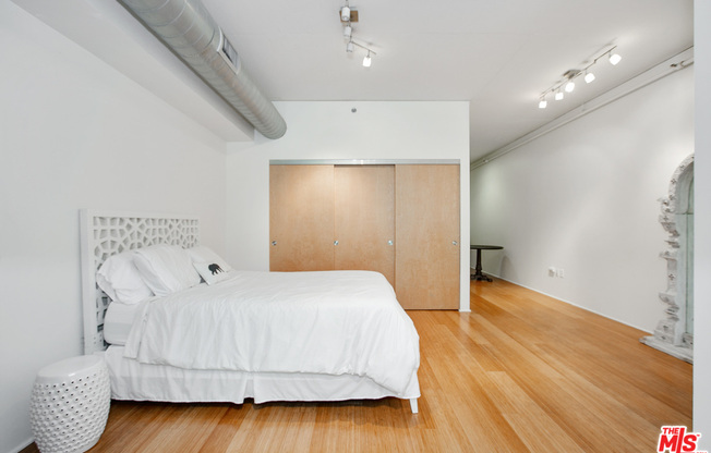 1 bed, 1 bath, 1,100 sqft, $2,850, Unit 506