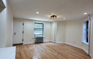 1 bed, 1 bath, $2,700, Unit 2