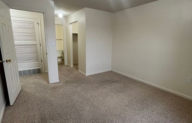 2 beds, 2 baths, 1,080 sqft, $1,189, Unit 42