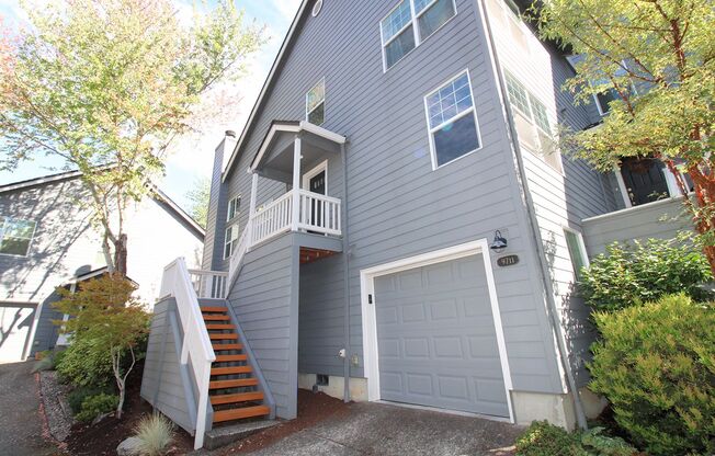 Contemporary 2 Bed/2 Bath NW Portland Heights Home