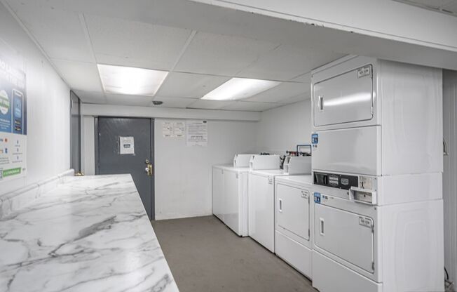 3 beds, 1.5 baths, 1,100 sqft, $1,499, Unit 247-406