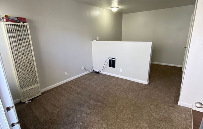 Studio, 1 bath, 380 sqft, $724, Unit IP-50