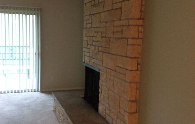 2 beds, 1 bath, 740 sqft, $1,500, Unit 209